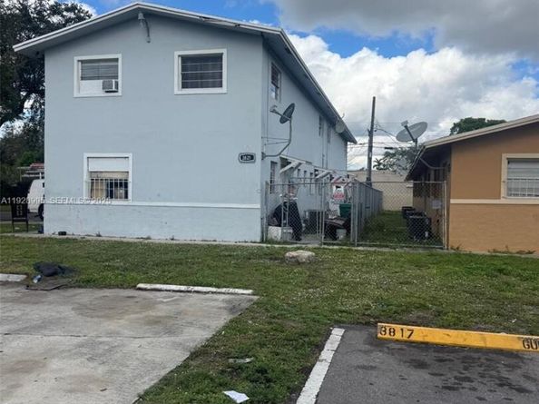 3821 SW 13th Ct, Fort Lauderdale FL 33312