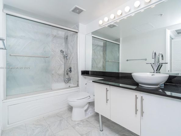 31 SE 5th St 1507, Miami FL 33131