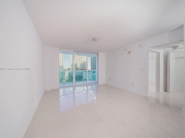 31 SE 5th St 1507, Miami FL 33131