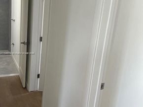 81 NW 44th St, Miami FL 33127