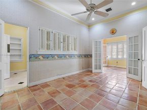 909 SE 5th Ct, Fort Lauderdale FL 33301