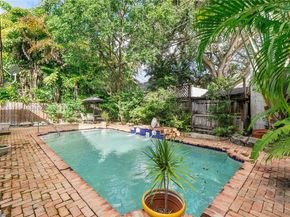 909 SE 5th Ct, Fort Lauderdale FL 33301