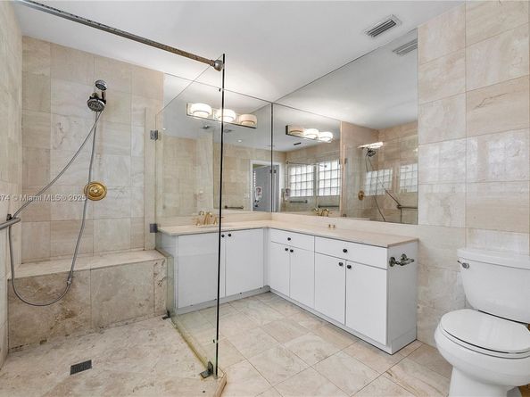 909 SE 5th Ct, Fort Lauderdale FL 33301