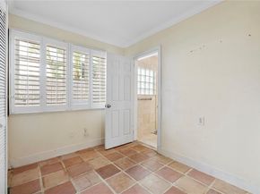 909 SE 5th Ct, Fort Lauderdale FL 33301