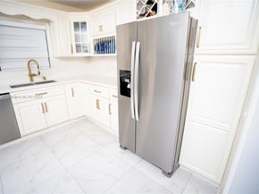 20331 NE 10th Ct, Miami FL 33179