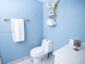 20331 NE 10th Ct, Miami FL 33179