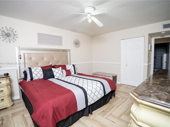 20331 NE 10th Ct, Miami FL 33179