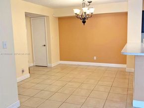 650 S Park Rd 245, Hollywood FL 33021