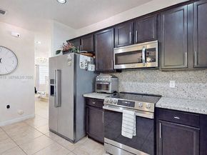 132 NE 26th Ave, Homestead FL 33033