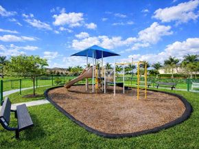 132 NE 26th Ave, Homestead FL 33033