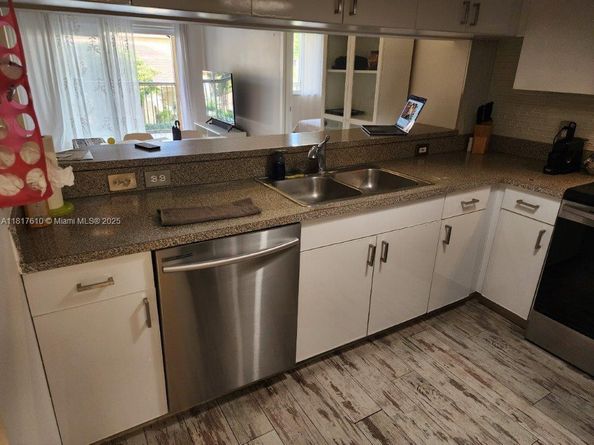 460 S Park Rd 6209, Hollywood FL 33021