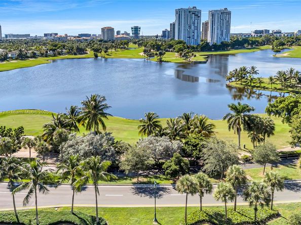 20201 E Country Club Dr 1907, Aventura FL 33180