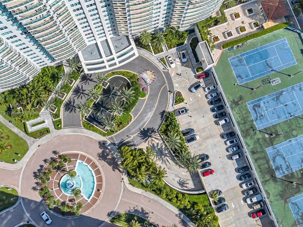 20201 E Country Club Dr 1907, Aventura FL 33180