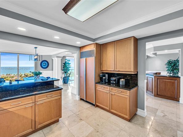 20201 E Country Club Dr 1907, Aventura FL 33180