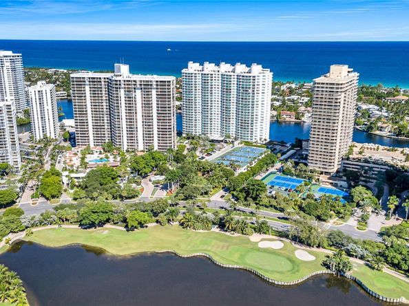 20201 E Country Club Dr 1907, Aventura FL 33180