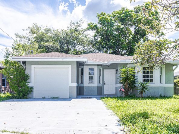 116 NW 6th Ave, Dania Beach FL 33004
