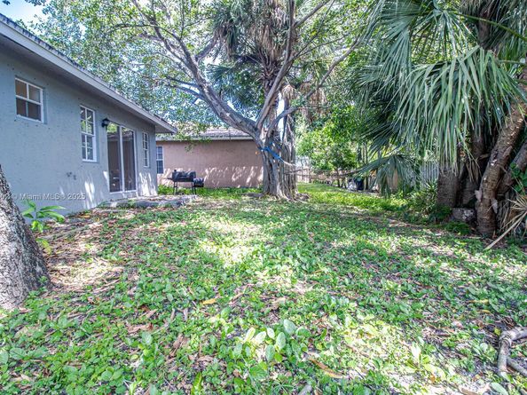 116 NW 6th Ave, Dania Beach FL 33004