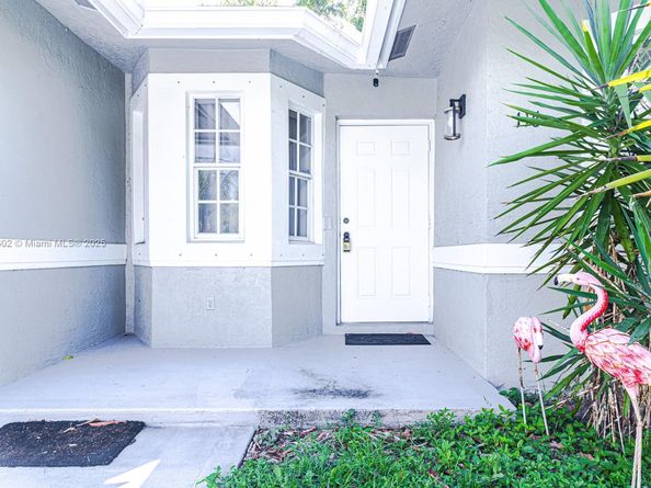 116 NW 6th Ave, Dania Beach FL 33004