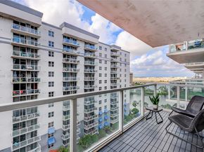 5077 NW 7th St 1216, Miami FL 33126