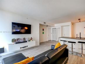 5077 NW 7th St 1216, Miami FL 33126