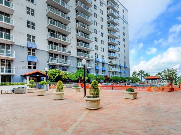 5077 NW 7th St 1216, Miami FL 33126