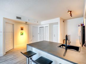 5077 NW 7th St 1216, Miami FL 33126