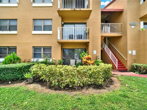15620 SW 80th St H103, Miami FL 33193