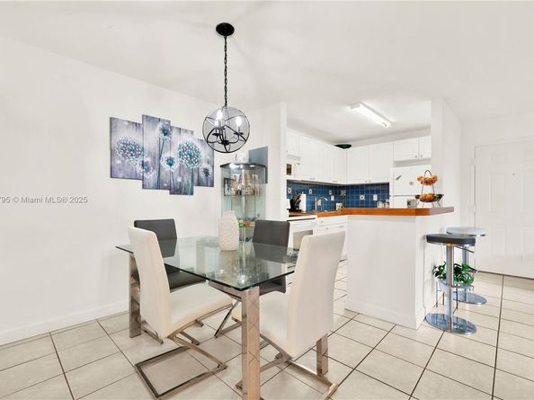 15620 SW 80th St H103, Miami FL 33193