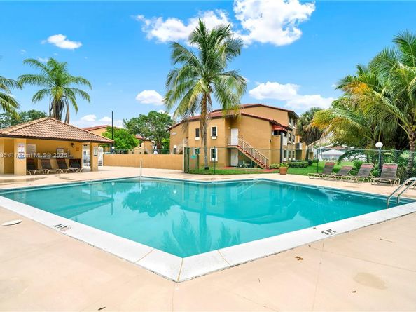 15620 SW 80th St H103, Miami FL 33193