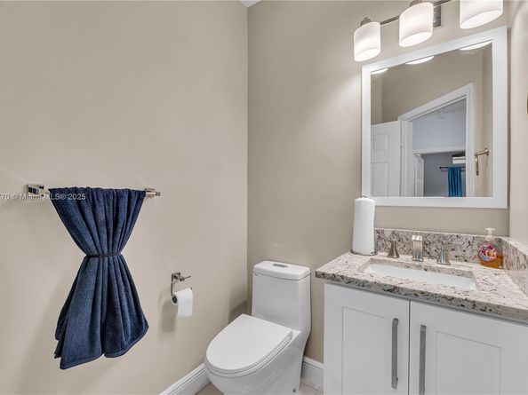 4811 NW 55th Dr, Coconut Creek FL 33073