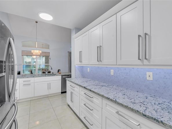4811 NW 55th Dr, Coconut Creek FL 33073