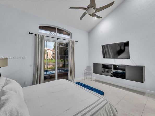 4811 NW 55th Dr, Coconut Creek FL 33073