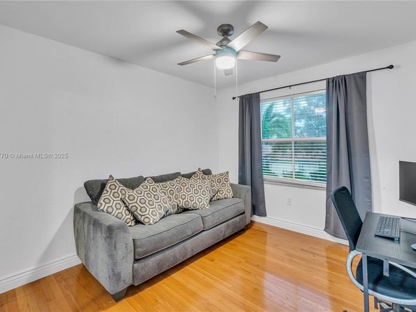 4811 NW 55th Dr, Coconut Creek FL 33073