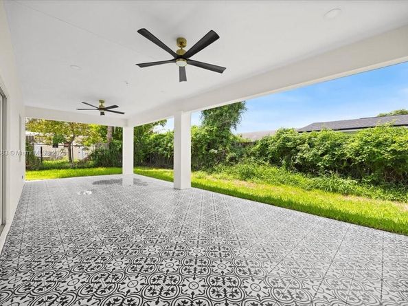 930 34th St, West Palm Beach FL 33407