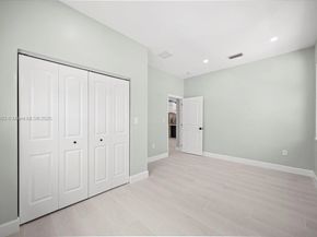 930 34th St, West Palm Beach FL 33407