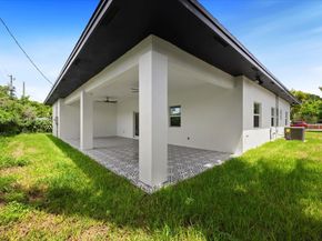 930 34th St, West Palm Beach FL 33407
