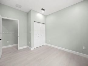 930 34th St, West Palm Beach FL 33407