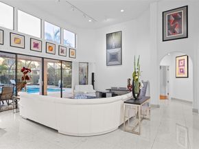 392 Coconut Cir, Weston FL 33326