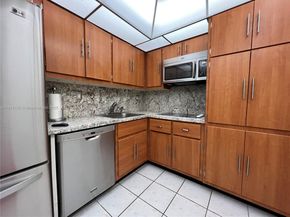 1865 79th St Cswy 11D, North Bay Village FL 33141