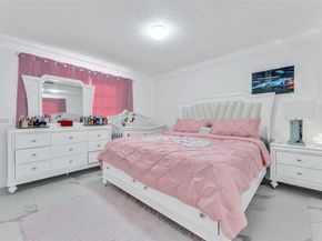 8820 SW 27th St, Miami FL 33165