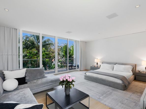 4700 N Meridian Ave, Miami Beach FL 33140