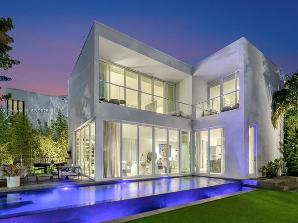 4700 N Meridian Ave, Miami Beach FL 33140