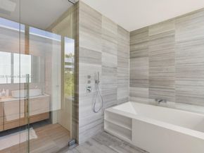 4700 N Meridian Ave, Miami Beach FL 33140