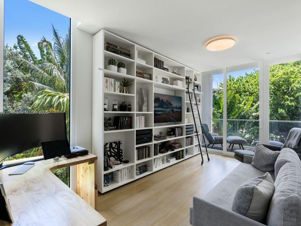 4700 N Meridian Ave, Miami Beach FL 33140