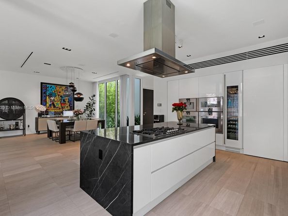 4700 N Meridian Ave, Miami Beach FL 33140