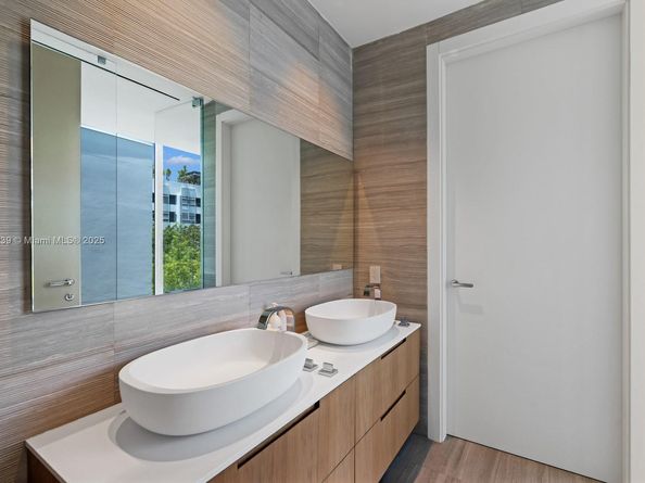 4700 N Meridian Ave, Miami Beach FL 33140