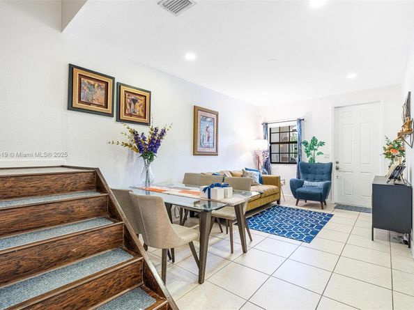 343 NE 37th Ter 343, Homestead FL 33033