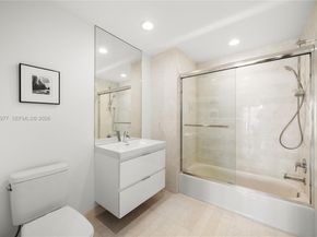 17111 Biscayne Blvd 803, North Miami Beach FL 33160