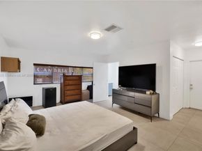 1730 N 55th Ave, Hollywood FL 33021