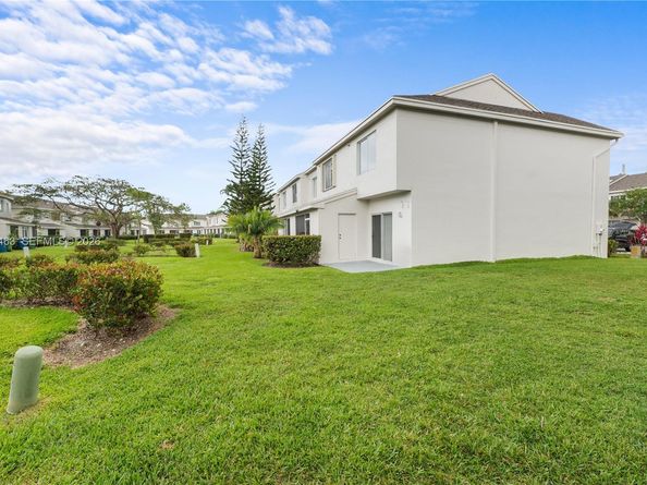 40 Simonton Cir 40, Weston FL 33326